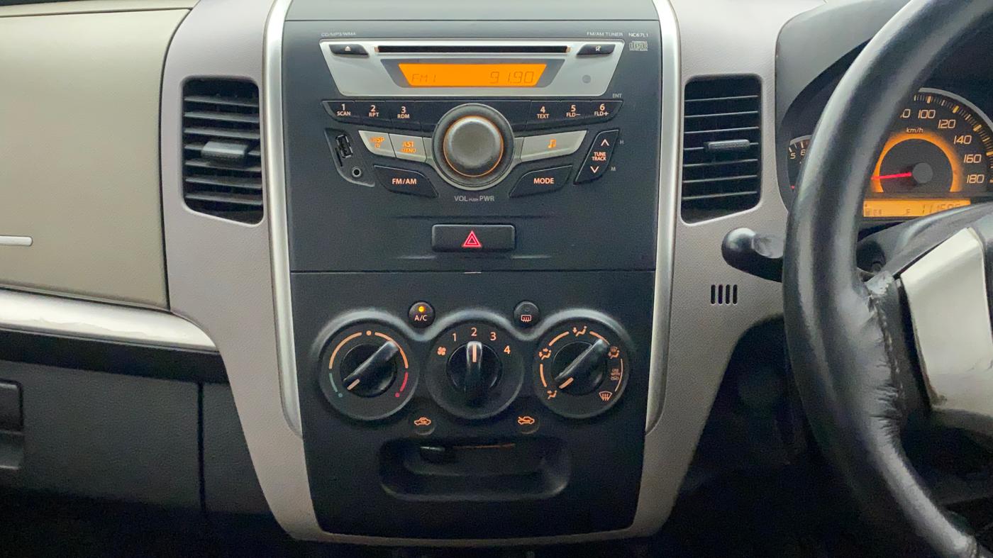 2013 Maruti Wagon R 1.0 VXI, Petrol, Manual, 1,11,586 km, Air Conditioner