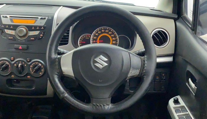 2013 Maruti Wagon R 1.0 VXI, Petrol, Manual, 1,11,586 km, Steering Wheel Close Up