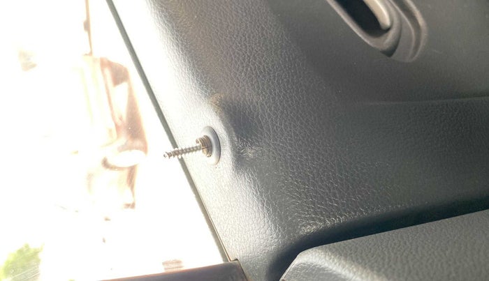 2018 Maruti Alto K10 VXI, Petrol, Manual, 57,031 km, Lock system - Door lock knob has minor damage