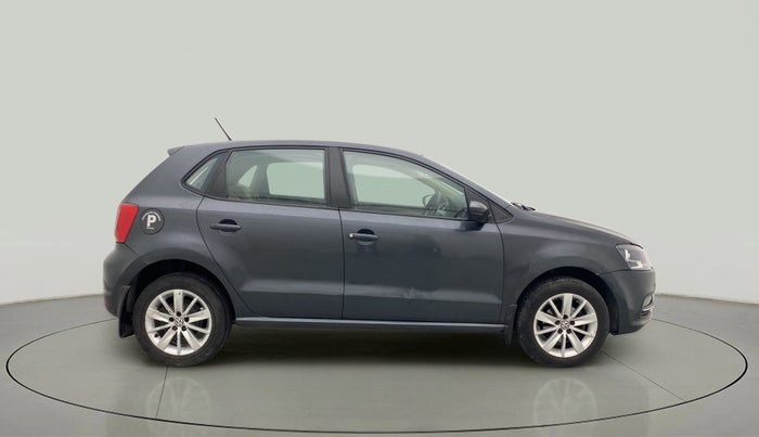 2016 Volkswagen Polo HIGHLINE1.2L, Petrol, Manual, 55,832 km, Right Side View