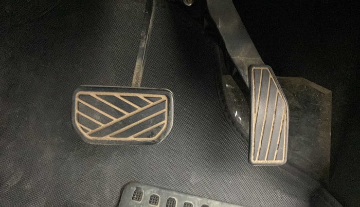 2019 Maruti S PRESSO VXI PLUS AMT, Petrol, Automatic, 27,437 km, Pedals