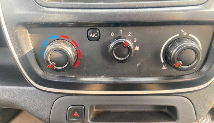 2018 Renault Kwid RXL, Petrol, Manual, 45,146 km, AC Unit - Directional switch has minor damage