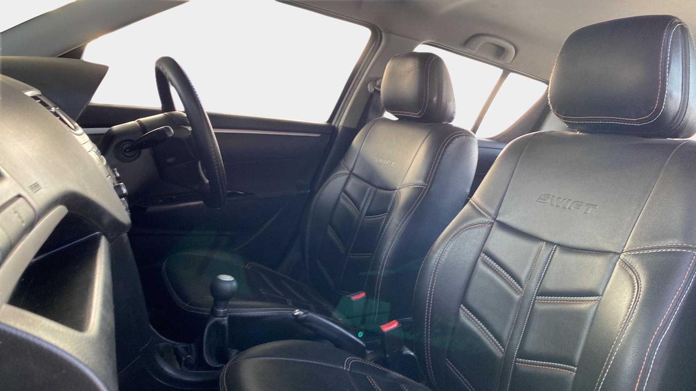 2017 Maruti Swift VXI O, Petrol, Manual, 10,824 km, Right Side Front Door Cabin