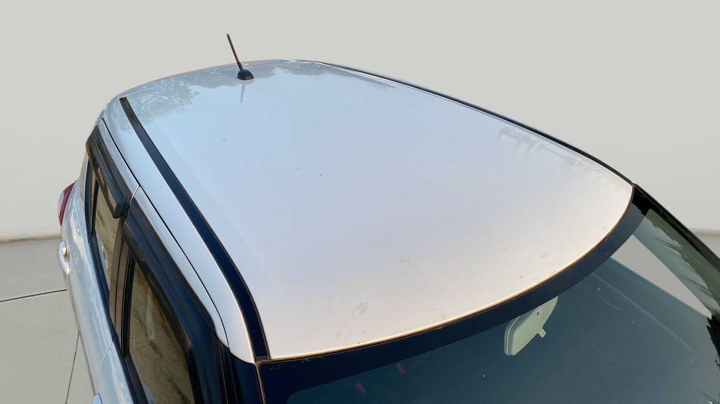 2017 Maruti Swift VXI O, Petrol, Manual, 10,824 km, Roof