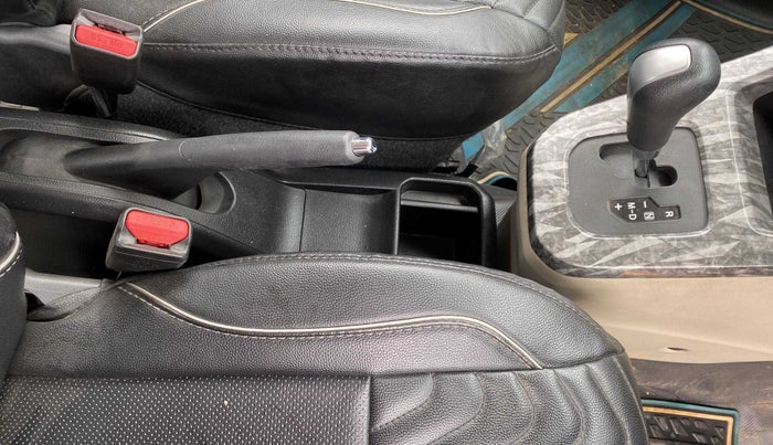 2022 Maruti New Wagon-R ZXI 1.2 AMT, Petrol, Automatic, 27,743 km, Gear Lever