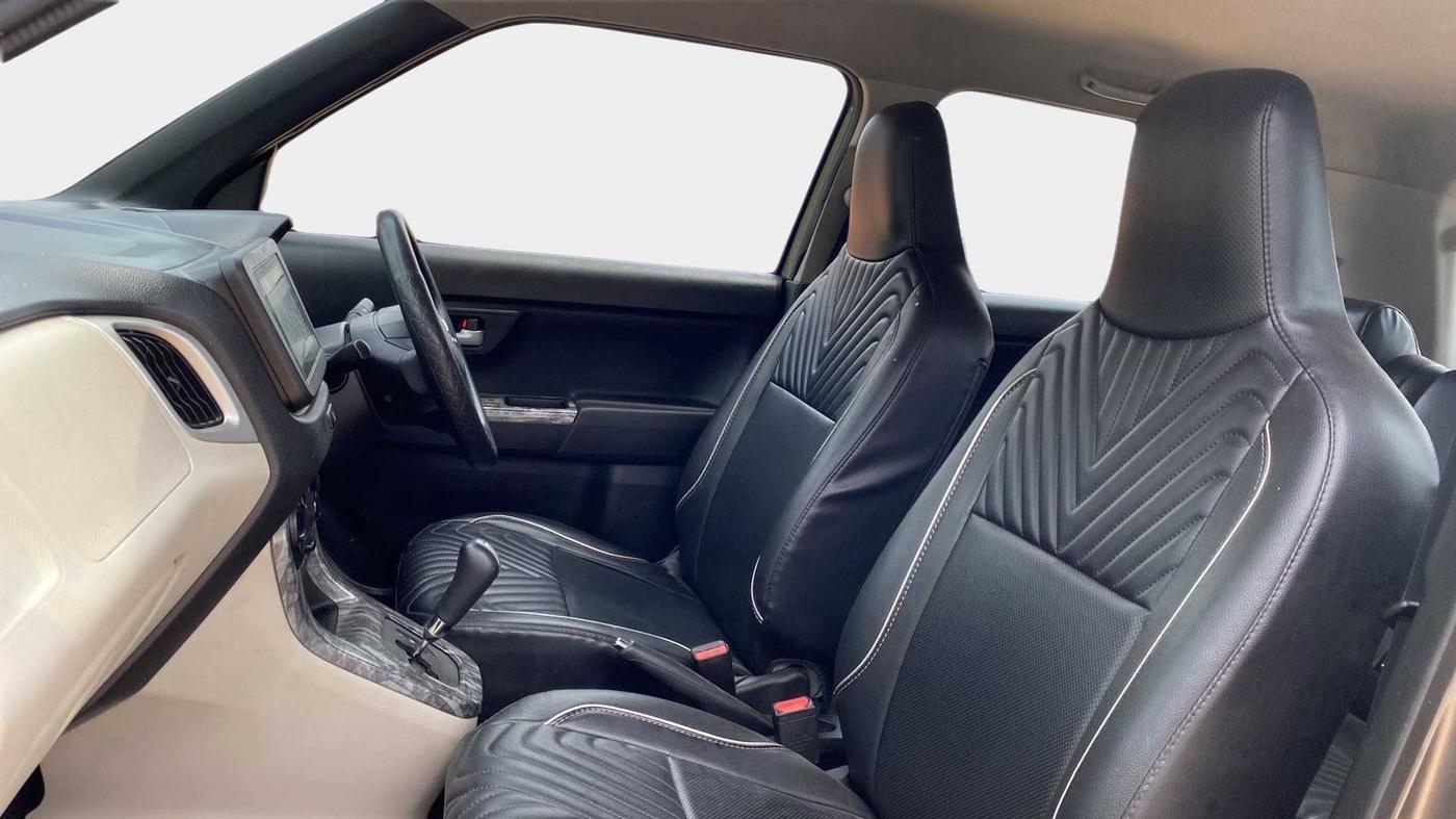 2022 Maruti New Wagon-R ZXI 1.2 AMT, Petrol, Automatic, 27,743 km, Right Side Front Door Cabin