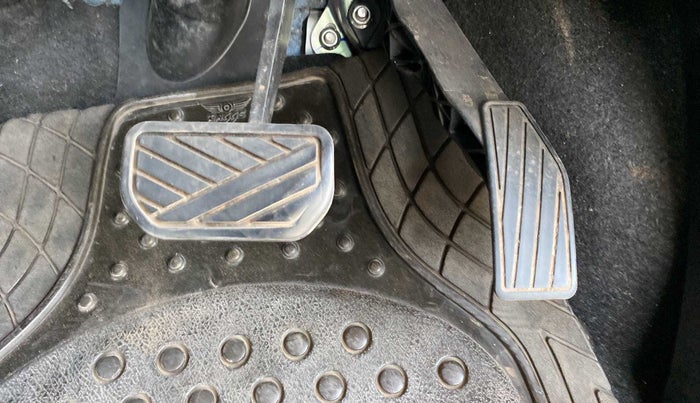 2020 Maruti S PRESSO VXI PLUS AMT, Petrol, Automatic, 66,068 km, Pedals