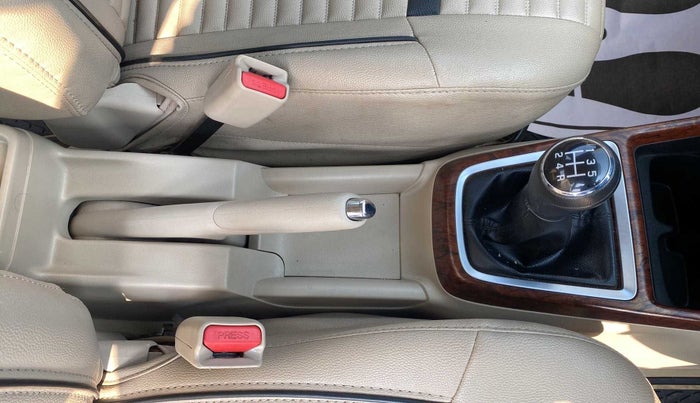2017 Maruti Dzire VXI, Petrol, Manual, 15,103 km, Gear Lever