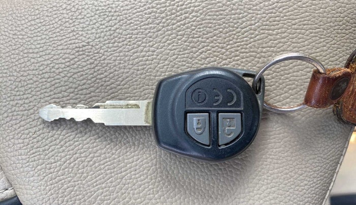 2017 Maruti Dzire VXI, Petrol, Manual, 15,103 km, Key Close Up