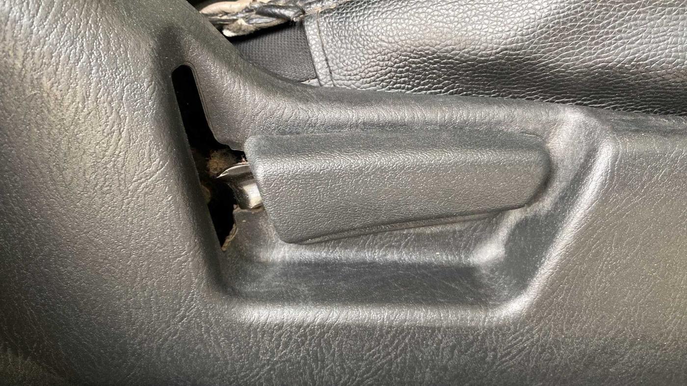 2020 Maruti Alto VXI, Petrol, Manual, 29,864 km, Driver Side Adjustment Panel