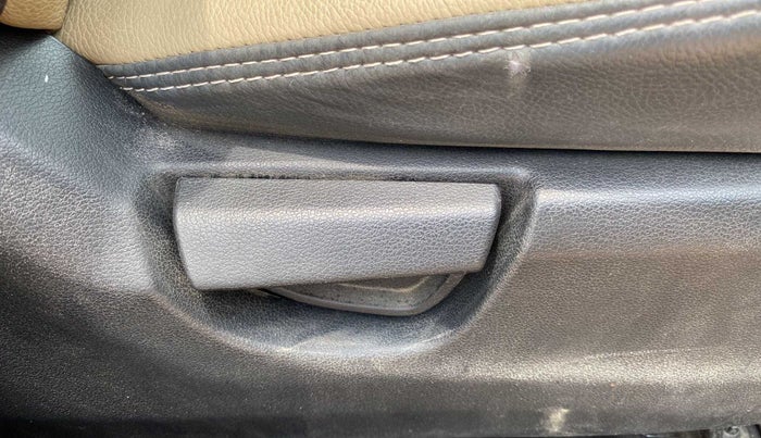 2020 Hyundai NEW SANTRO MAGNA, Petrol, Manual, 29,027 km, Driver Side Adjustment Panel