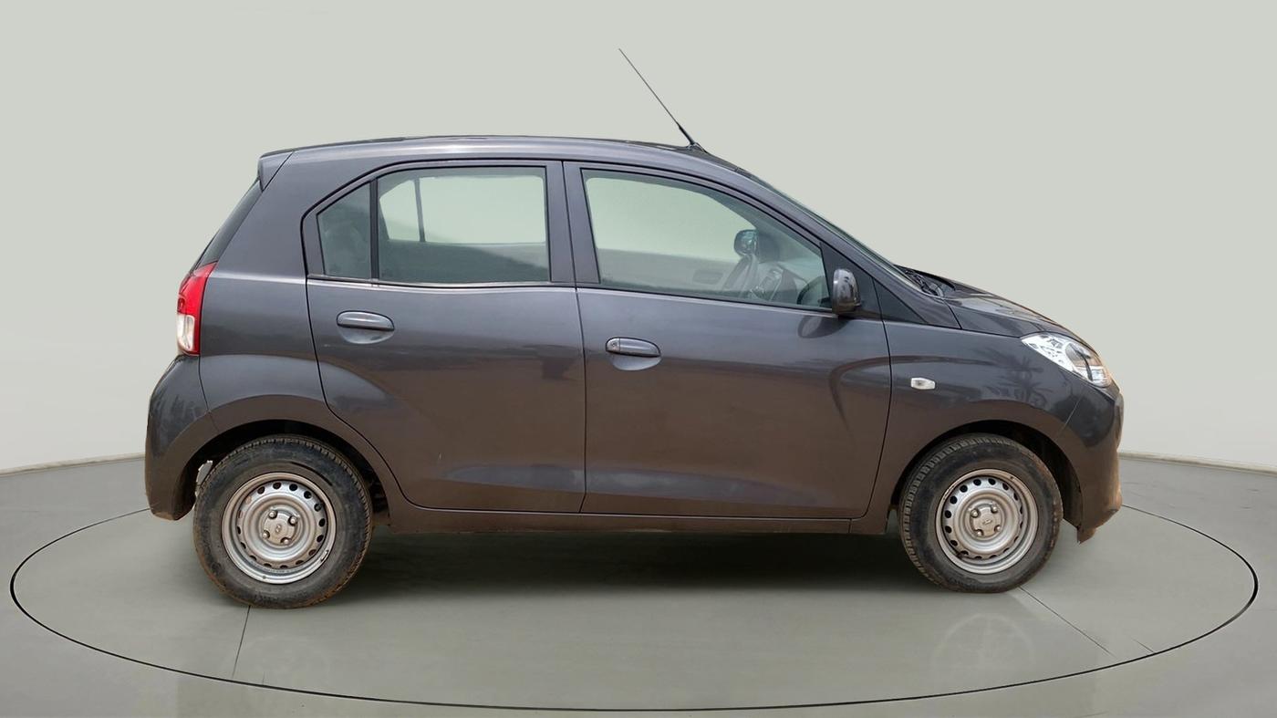2020 Hyundai NEW SANTRO MAGNA, Petrol, Manual, 29,027 km, Right Side View