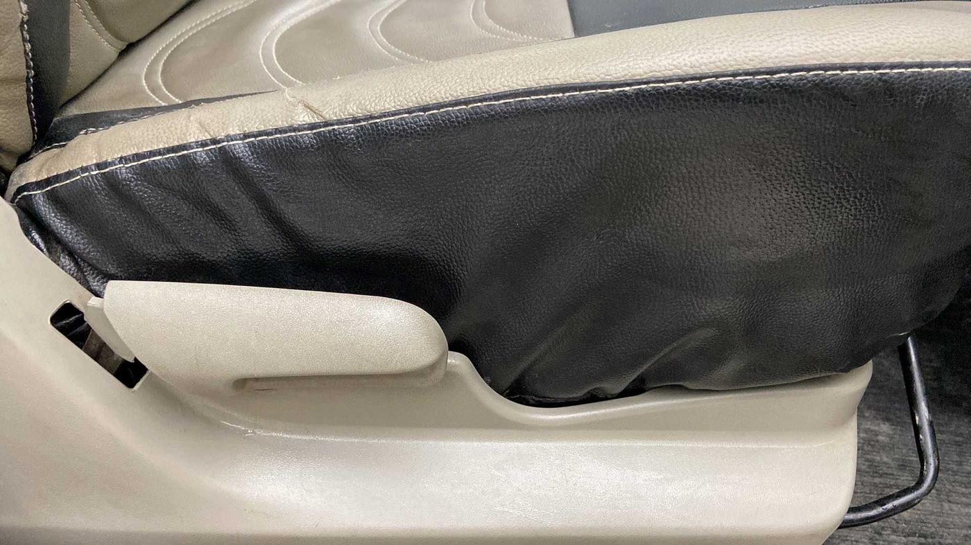 2017 Maruti Celerio VXI, Petrol, Manual, 67,082 km, Driver Side Adjustment Panel