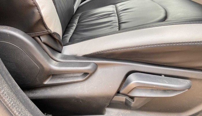 2022 Tata NEXON XZA PLUS (O) PETROL, Petrol, Automatic, 13,679 km, Driver Side Adjustment Panel