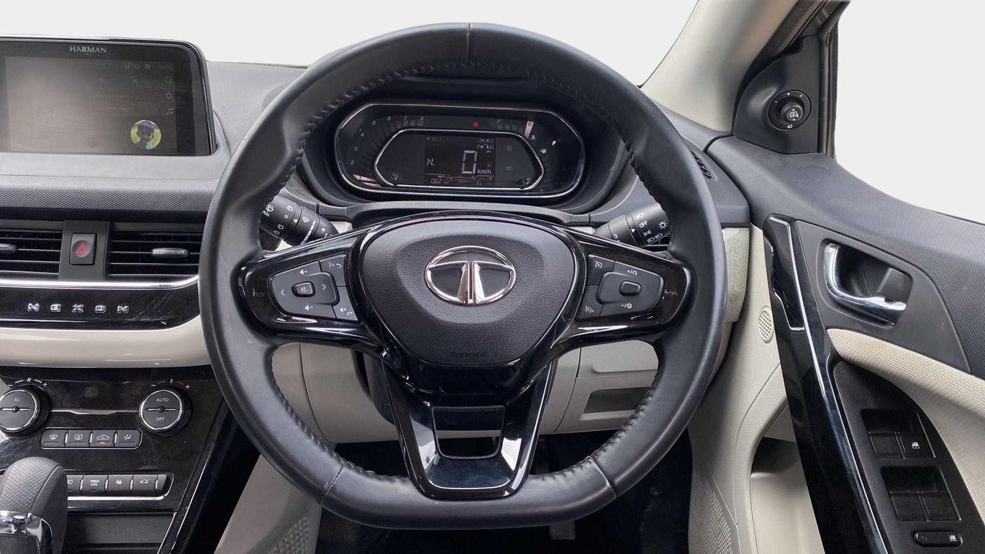 2022 Tata NEXON XZA PLUS (O) PETROL, Petrol, Automatic, 13,679 km, Steering Wheel Close Up
