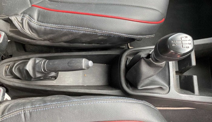 2020 Renault Kwid RXL, Petrol, Manual, 32,410 km, Gear Lever