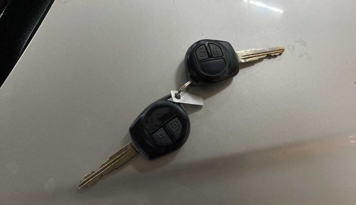 2014 Maruti Wagon R 1.0 VXI, Petrol, Manual, 43,998 km, Key Close Up