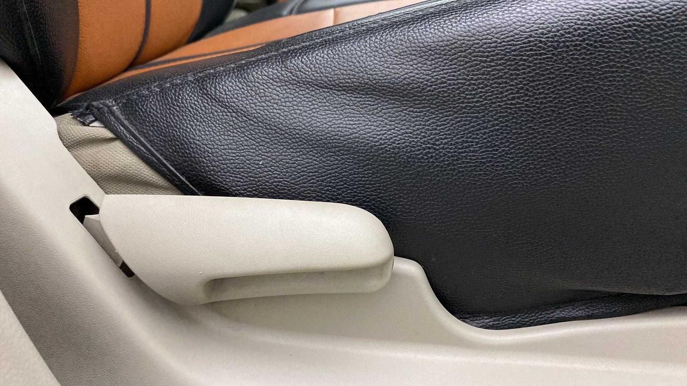 2018 Maruti Celerio VXI AMT (O), Petrol, Automatic, 69,185 km, Driver Side Adjustment Panel