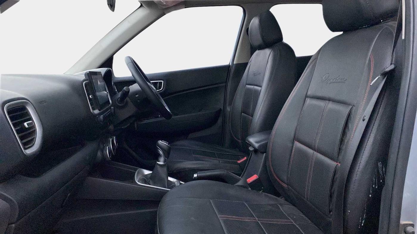 2021 Hyundai VENUE SX 1.0 TURBO, Petrol, Manual, 22,840 km, Right Side Front Door Cabin