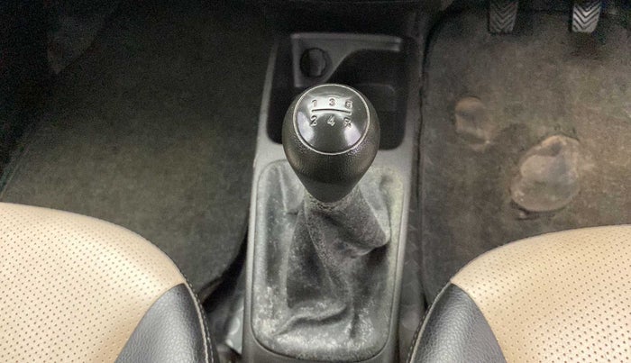 2016 Hyundai Eon ERA +, Petrol, Manual, 29,603 km, Gear Lever