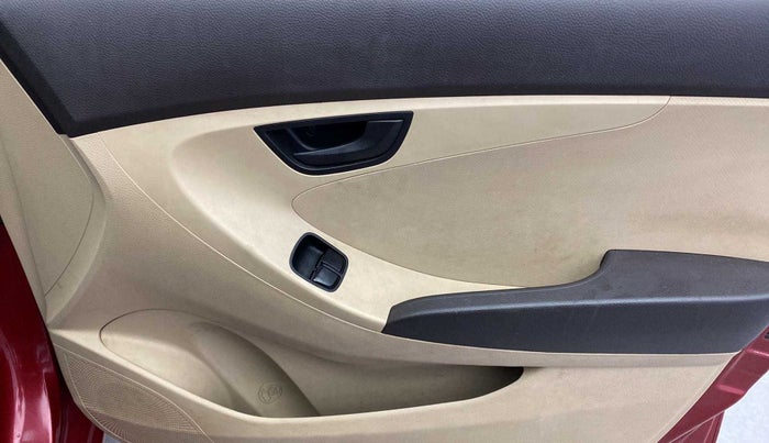 2016 Hyundai Eon ERA +, Petrol, Manual, 29,603 km, Driver Side Door Panels Control