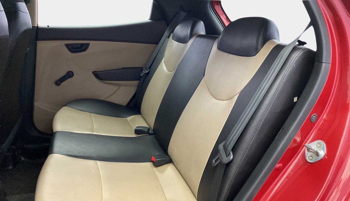 2016 Hyundai Eon ERA +, Petrol, Manual, 29,603 km, Right Side Rear Door Cabin