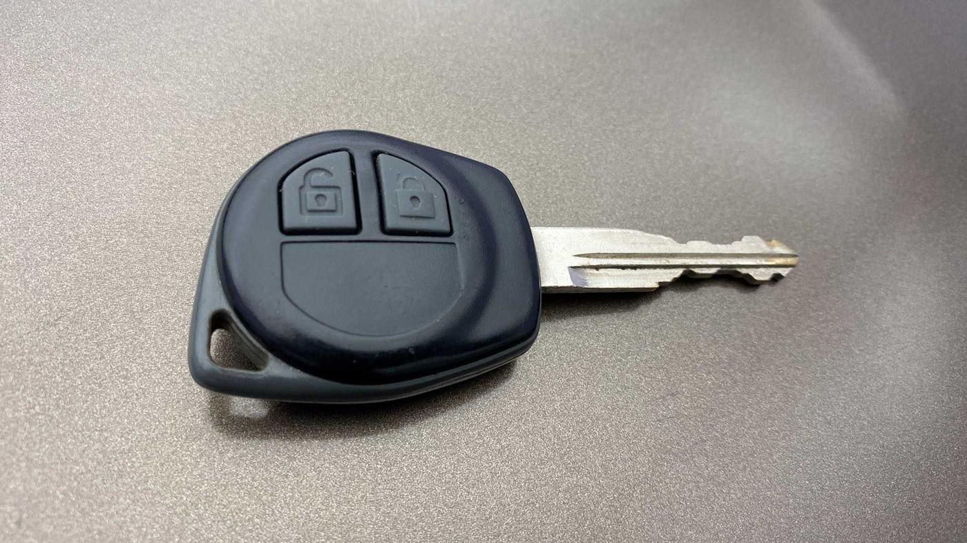 2012 Maruti Wagon R 1.0 VXI, Petrol, Manual, 63,729 km, Key Close Up