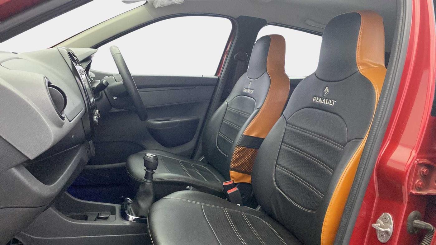 2016 Renault Kwid RXT 0.8 (O), Petrol, Manual, 29,245 km, Right Side Front Door Cabin