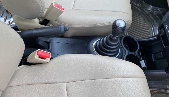 2013 Maruti Ertiga VXI, Petrol, Manual, 71,147 km, Gear Lever