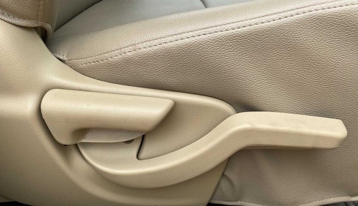 2013 Maruti Ertiga VXI, Petrol, Manual, 71,147 km, Driver Side Adjustment Panel