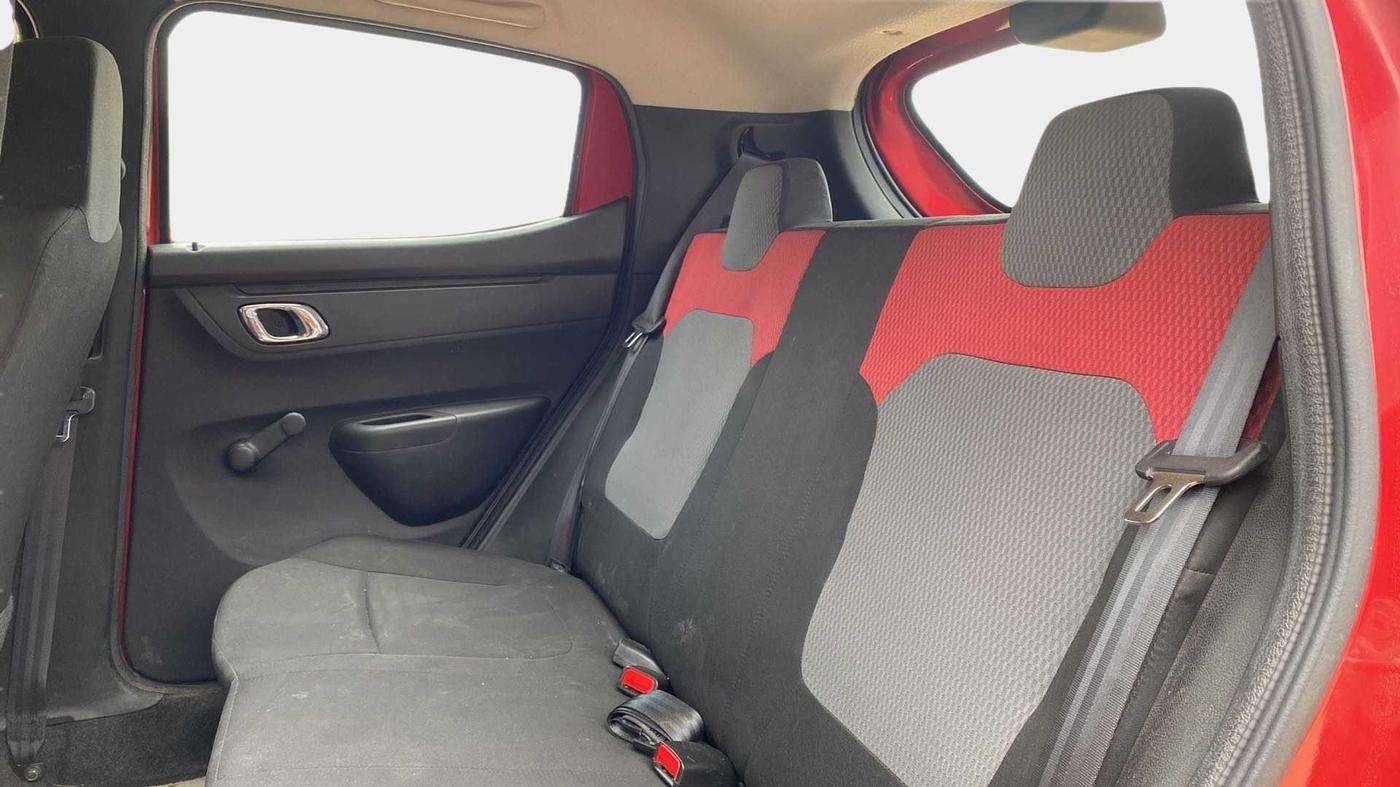 2019 Renault Kwid RXT 1.0 AMT, Petrol, Automatic, 11,581 km, Right Side Rear Door Cabin