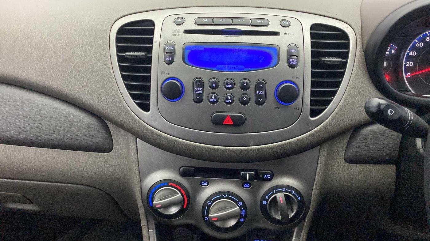 2015 Hyundai i10 SPORTZ 1.1, Petrol, Manual, 86,323 km, Air Conditioner