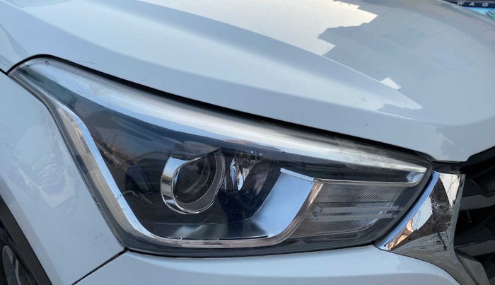 2018 Hyundai Creta SX 1.6 DIESEL DUAL TONE, Diesel, Manual, 65,617 km, Right headlight - Minor scratches