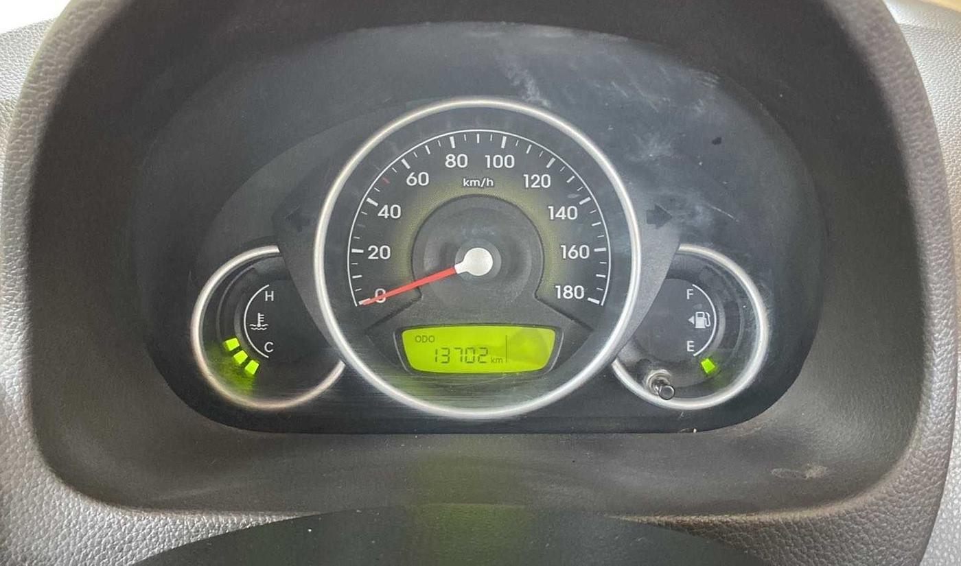 2016 Hyundai Eon MAGNA +, Petrol, Manual, 13,699 km, Odometer Image
