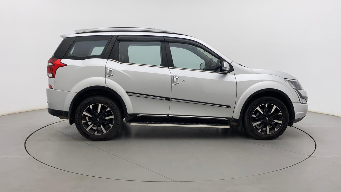 2020 Mahindra XUV500 W11 (O) AT, Diesel, Automatic, 81,907 km, Right Side View