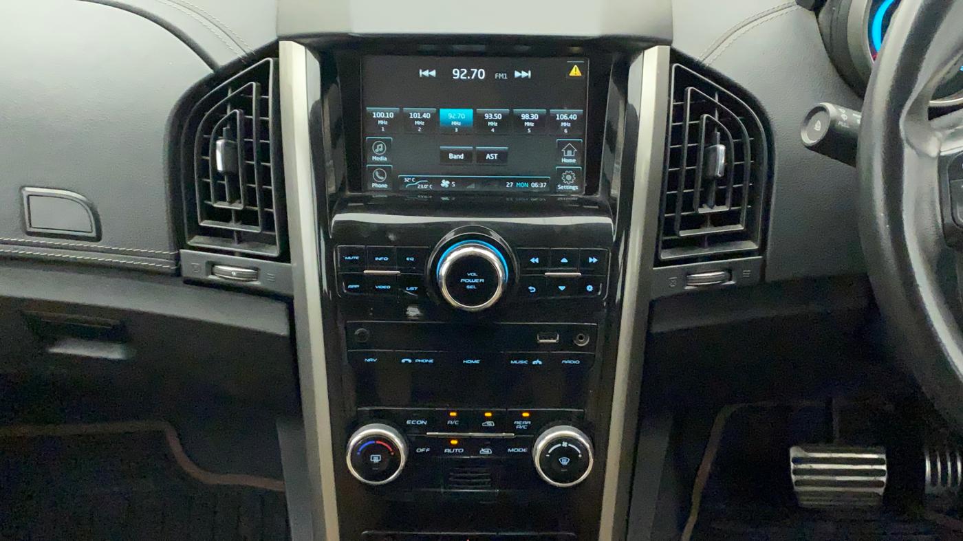 2020 Mahindra XUV500 W11 (O) AT, Diesel, Automatic, 81,907 km, Air Conditioner