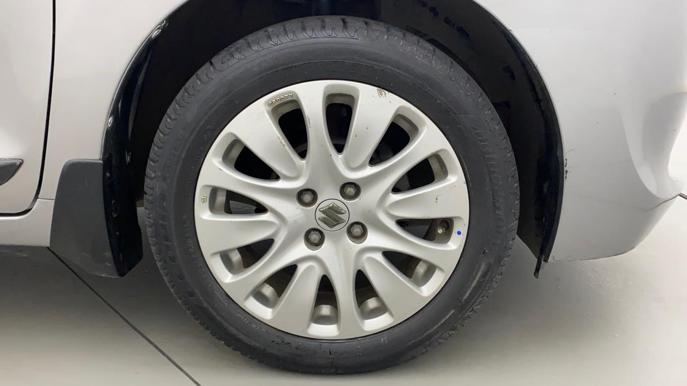 2016 Maruti Baleno ALPHA DIESEL 1.3, Diesel, Manual, 75,407 km, Right Front Wheel