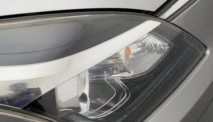 2016 Maruti Baleno ALPHA DIESEL 1.3, Diesel, Manual, 75,407 km, Right headlight - Minor scratches