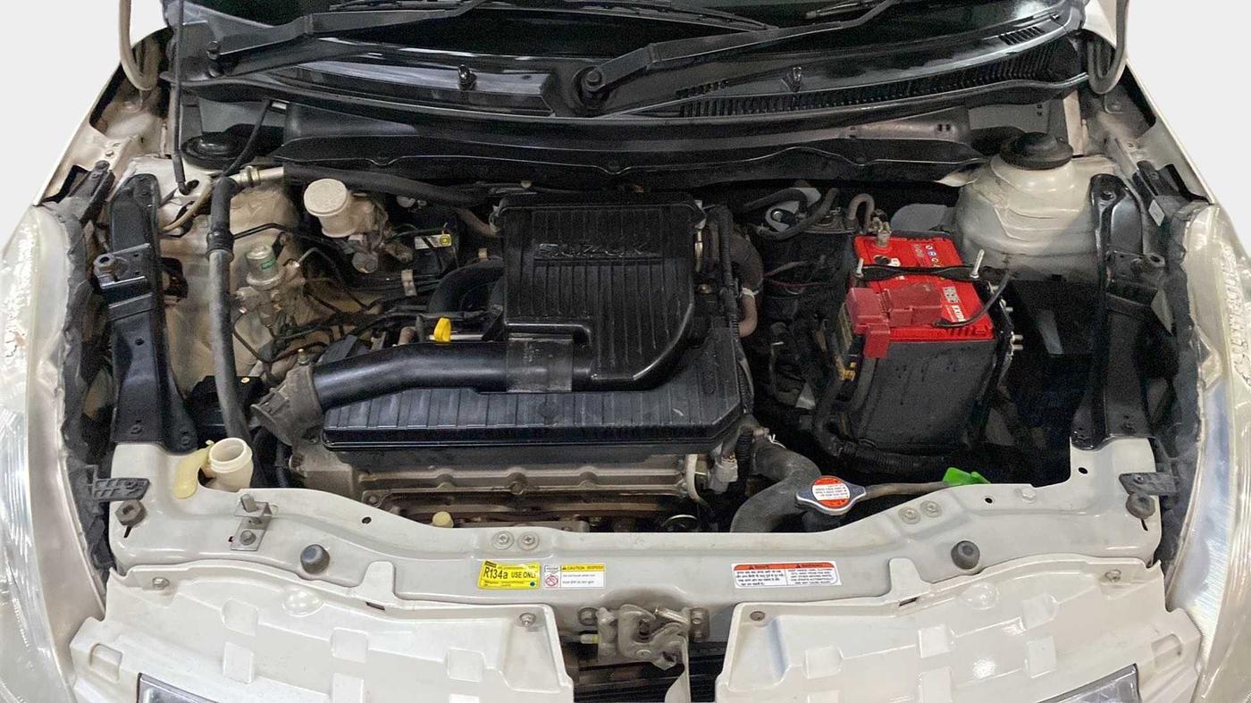 2014 Maruti Swift VXI, Petrol, Manual, 48,900 km, Open Bonet