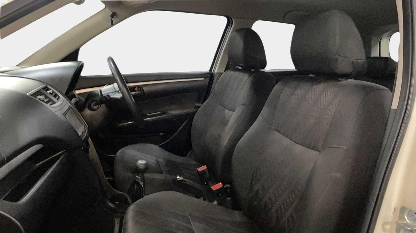 2014 Maruti Swift VXI, Petrol, Manual, 48,900 km, Right Side Front Door Cabin