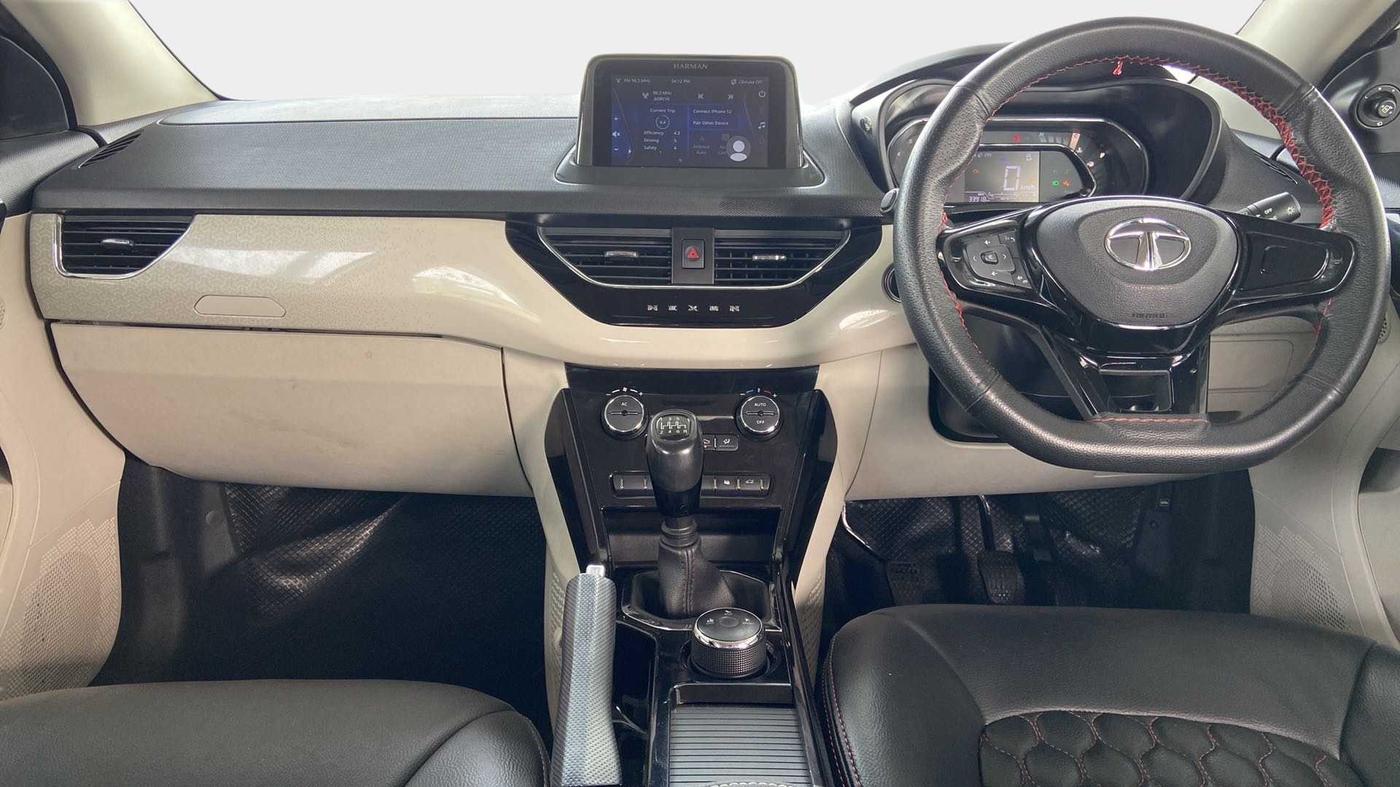 2021 Tata NEXON XZ PLUS PETROL, Petrol, Manual, 33,905 km, Dashboard