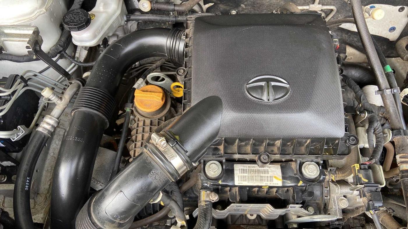2021 Tata NEXON XZ PLUS PETROL, Petrol, Manual, 33,905 km, Open Bonet
