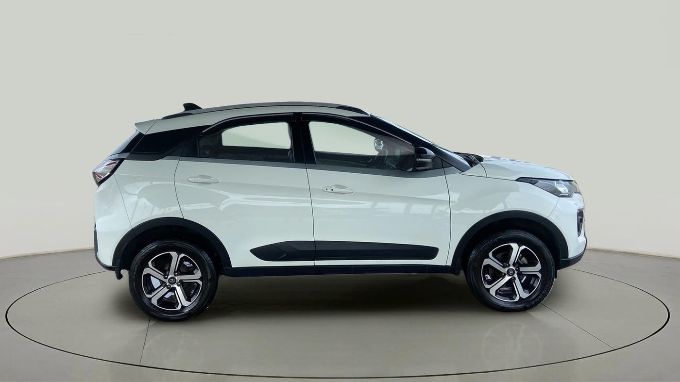 2021 Tata NEXON XZ PLUS PETROL, Petrol, Manual, 33,905 km, Right Side View