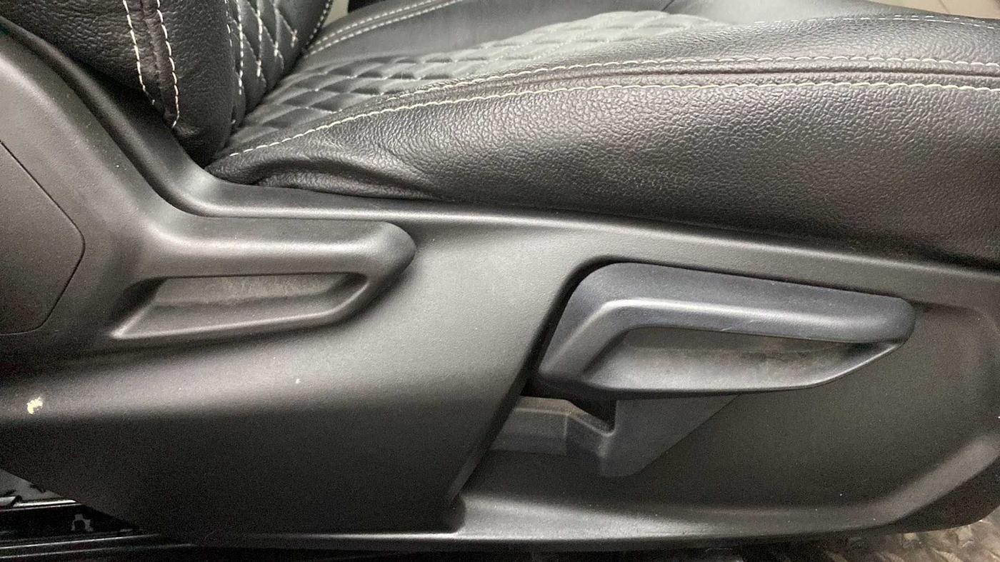 2022 Tata NEXON XZA PLUS SUNROOF DUAL TONE PETROL, Petrol, Automatic, 15,110 km, Driver Side Adjustment Panel