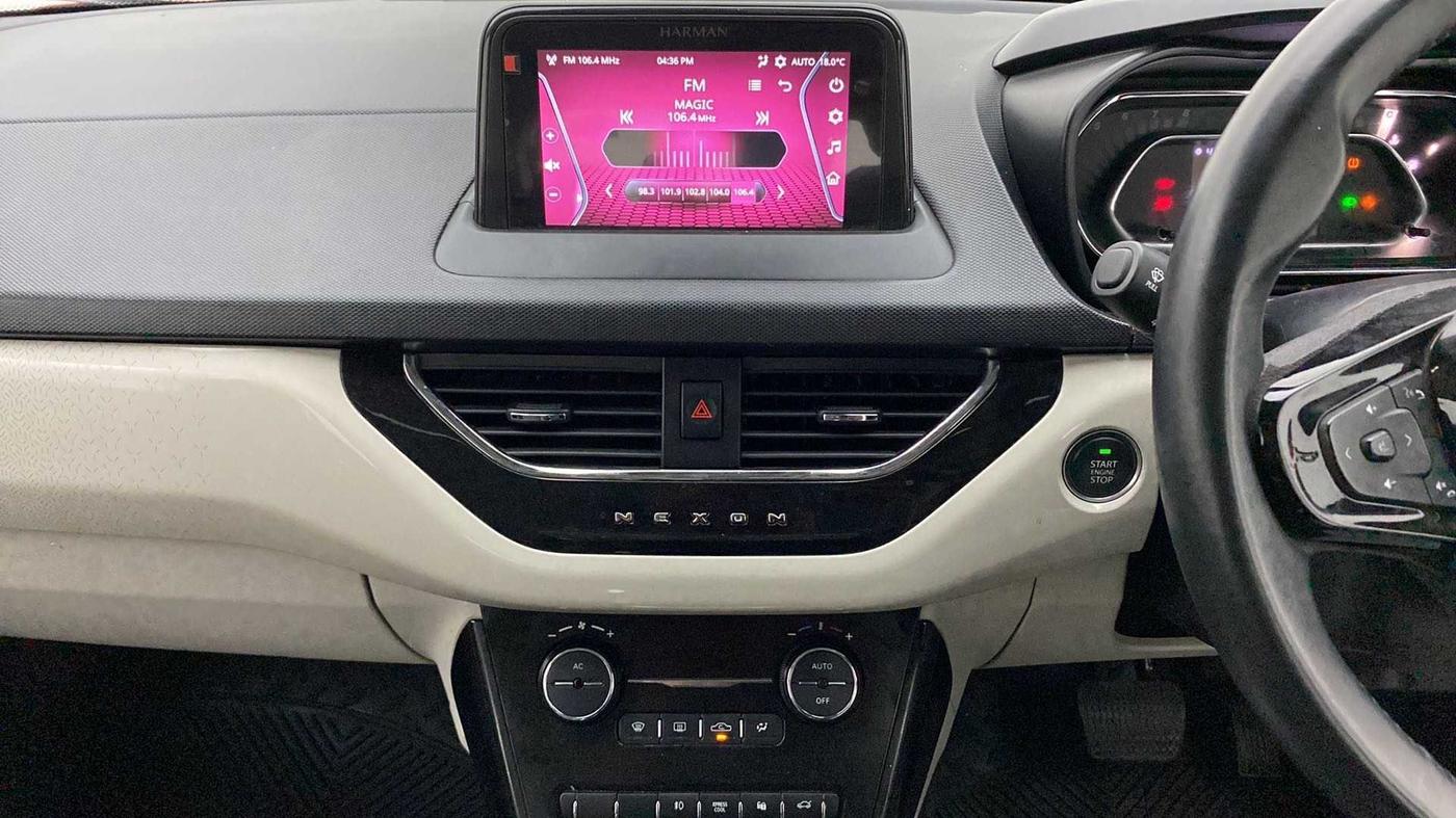 2022 Tata NEXON XZA PLUS SUNROOF DUAL TONE PETROL, Petrol, Automatic, 15,110 km, Air Conditioner
