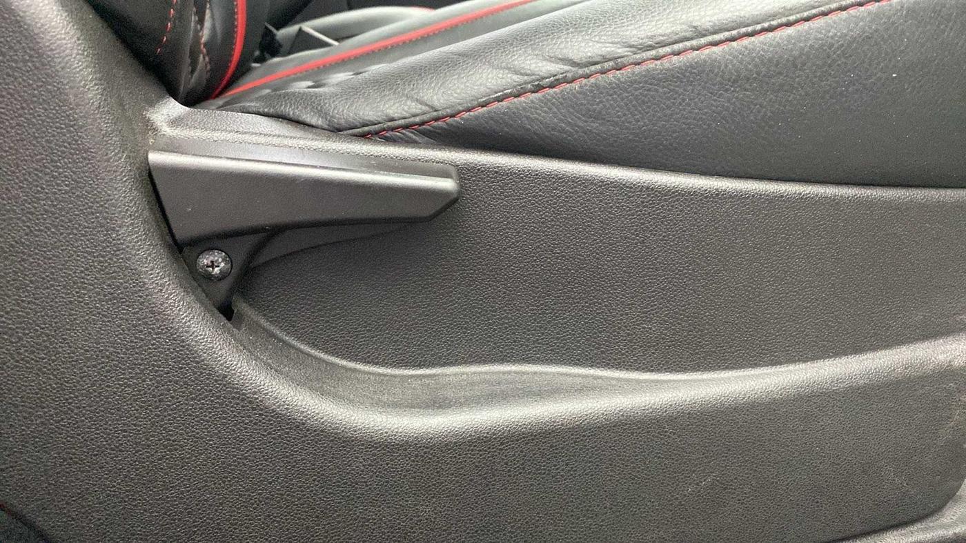 2015 Tata Bolt XM REVOTRON, Petrol, Manual, 40,652 km, Driver Side Adjustment Panel