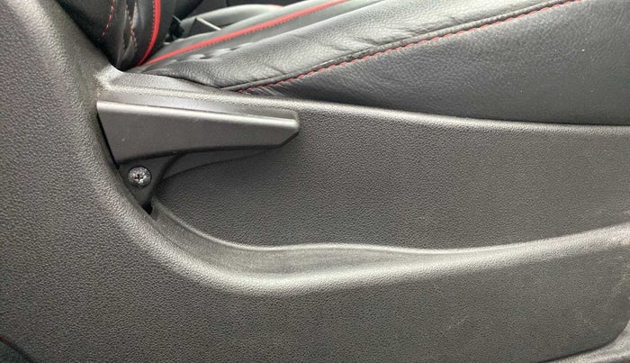 2015 Tata Bolt XM REVOTRON, Petrol, Manual, 40,652 km, Driver Side Adjustment Panel