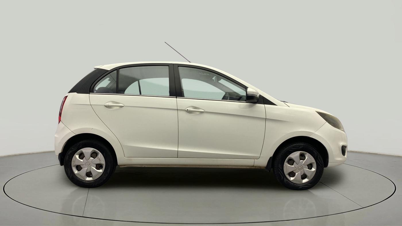2015 Tata Bolt XM REVOTRON, Petrol, Manual, 40,652 km, Right Side View