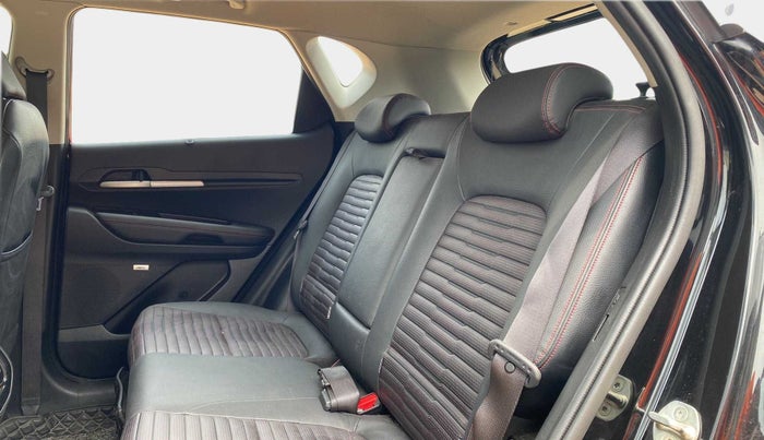 2022 KIA SONET GTX PLUS 1.0 IMT, Petrol, Manual, 21,133 km, Right Side Rear Door Cabin