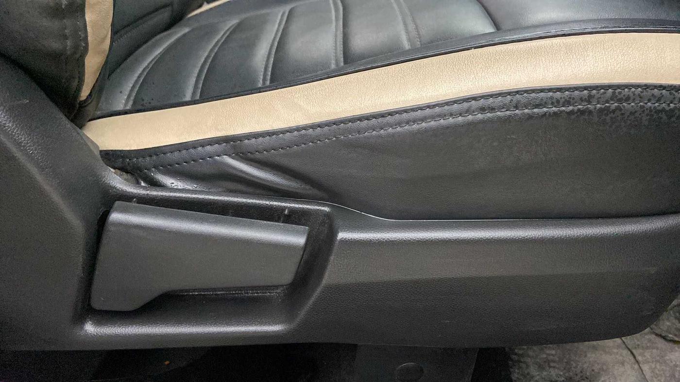 2019 Renault TRIBER RXL MT, Petrol, Manual, 21,595 km, Driver Side Adjustment Panel